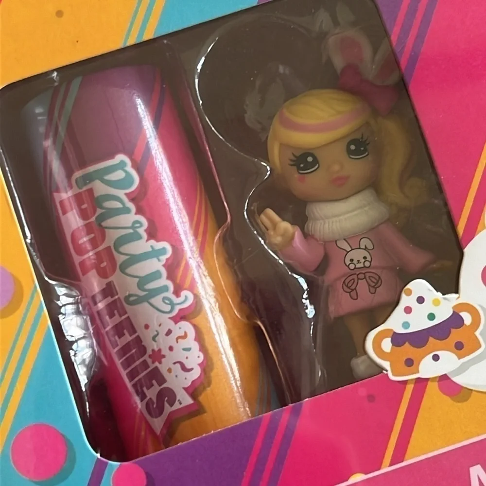 Brand New Party Popteenies Party Surprise Box Playset Collectible Mini Doll